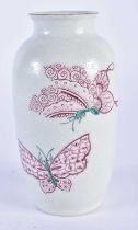 AN EARLY 20TH CENTURY CHINESE FAMILLE ROSE PORCELAIN SCRAFITO MOTH VASE Late Qing/Republic. 14 cm