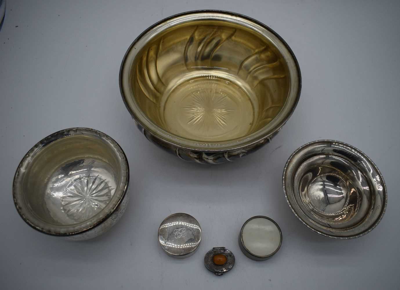TWO LARGE CONTINENTAL SILVER BOWLS together with an English silver bowl & three continental silver - Image 3 of 7