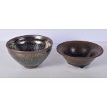 A pair of Chinese porcelain Haresfoot bowls 7 x 13 cm (2)