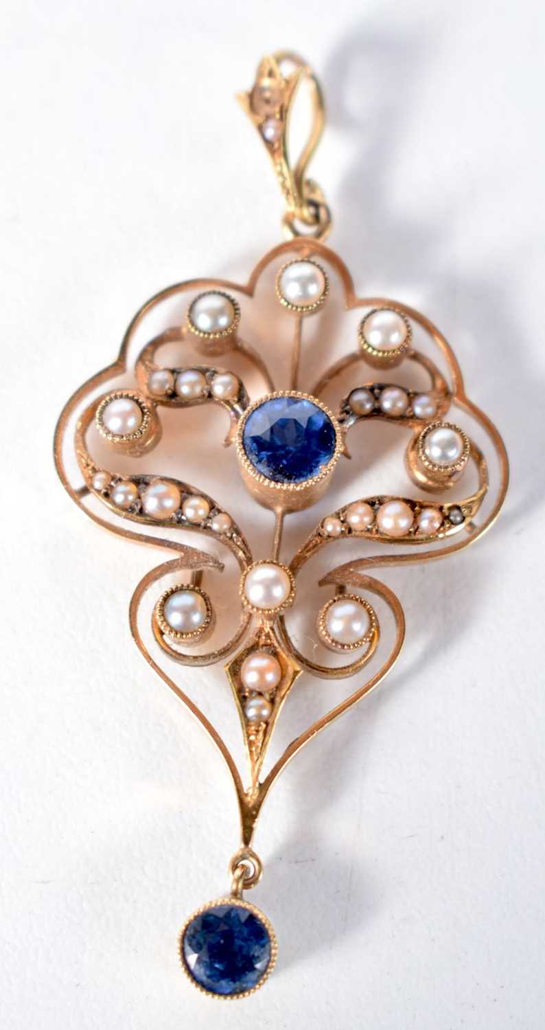 An Antique Gold (poss 15 Carat) Edwardian Pendant set with Pearls and Sapphires in a fitted case. - Image 2 of 3