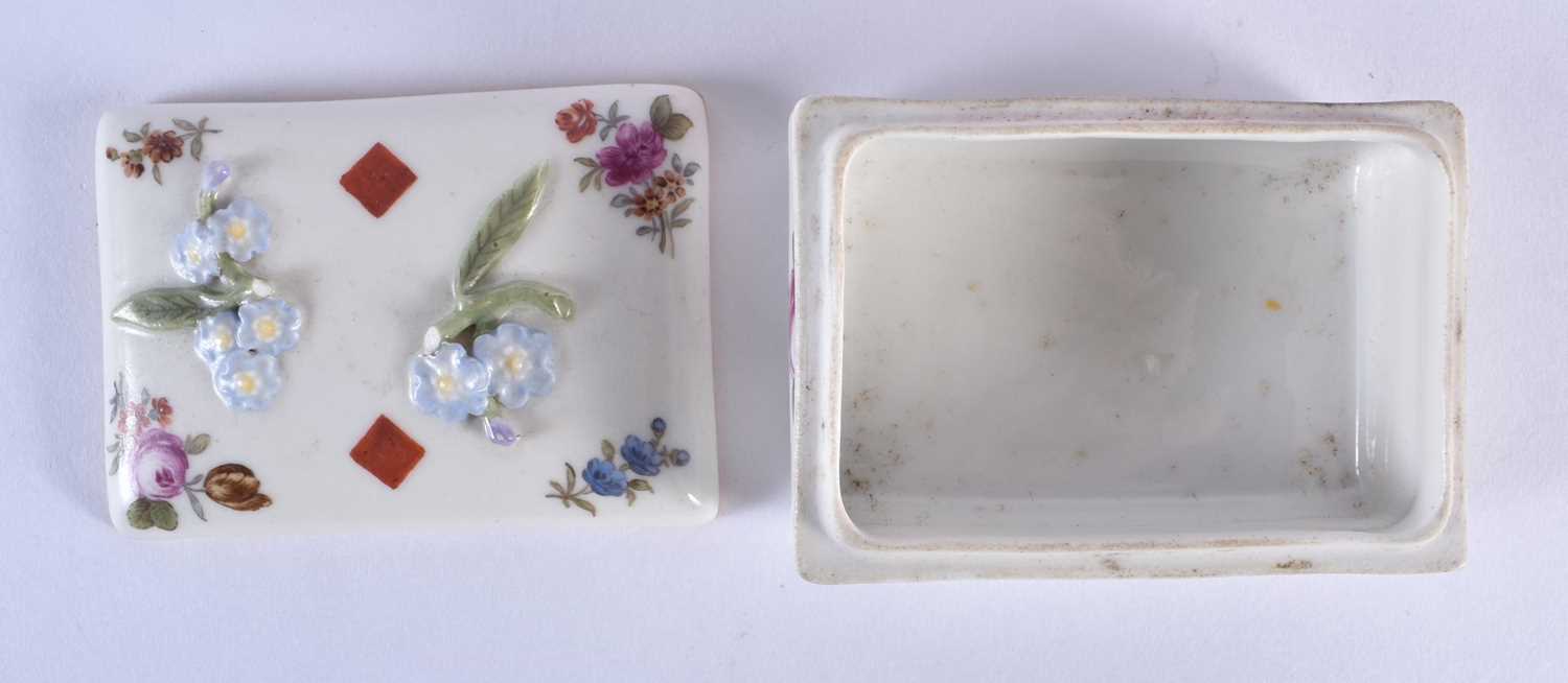 18th century Meissen plate painted with swags of leaves and flowers under a puce line circle and - Image 2 of 5