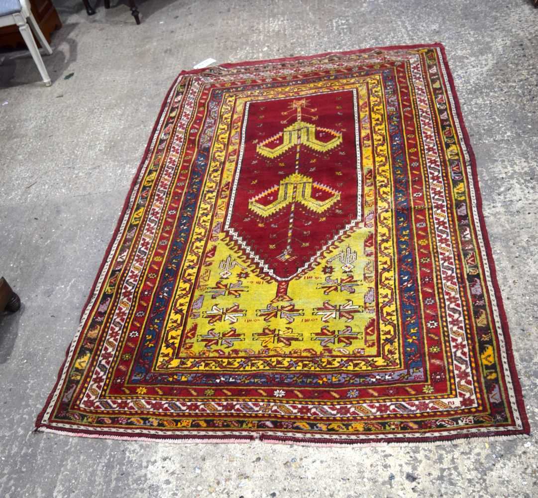 An Anatolian prayer rug 230 x 142 cm. - Image 2 of 20