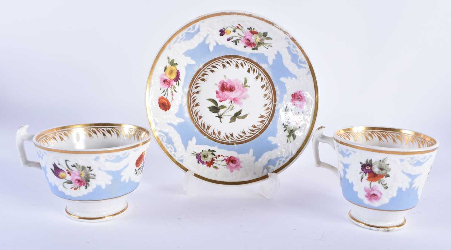 AN EARLY 19TH CENTURY CHAMBERLAINS WORCESTER PART TEASET painted with floral sprays, under a moulded - Image 2 of 36