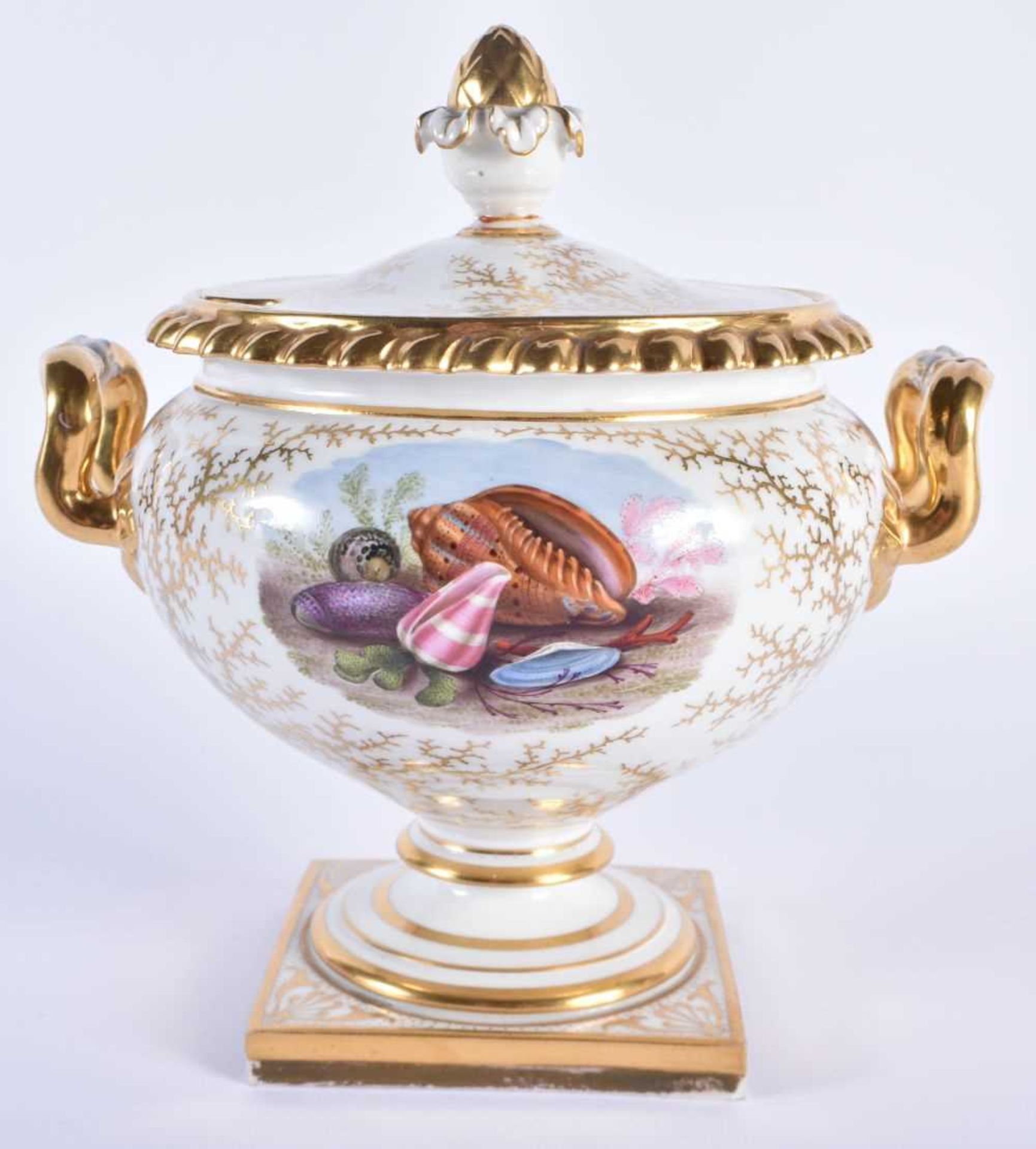 A FINE EARLY 19TH CENTURY FLIGHT BARR AND BARR WORCESTER DESSERT SERVICE painted with landscapes and - Image 9 of 32