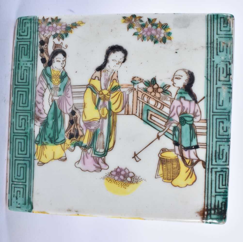 AN EARLY 20TH CENTURY CHINESE FAMILLE VERTE PORCELAIN FLOWER BRICK Late Qing/Republic. 14 cm x 12