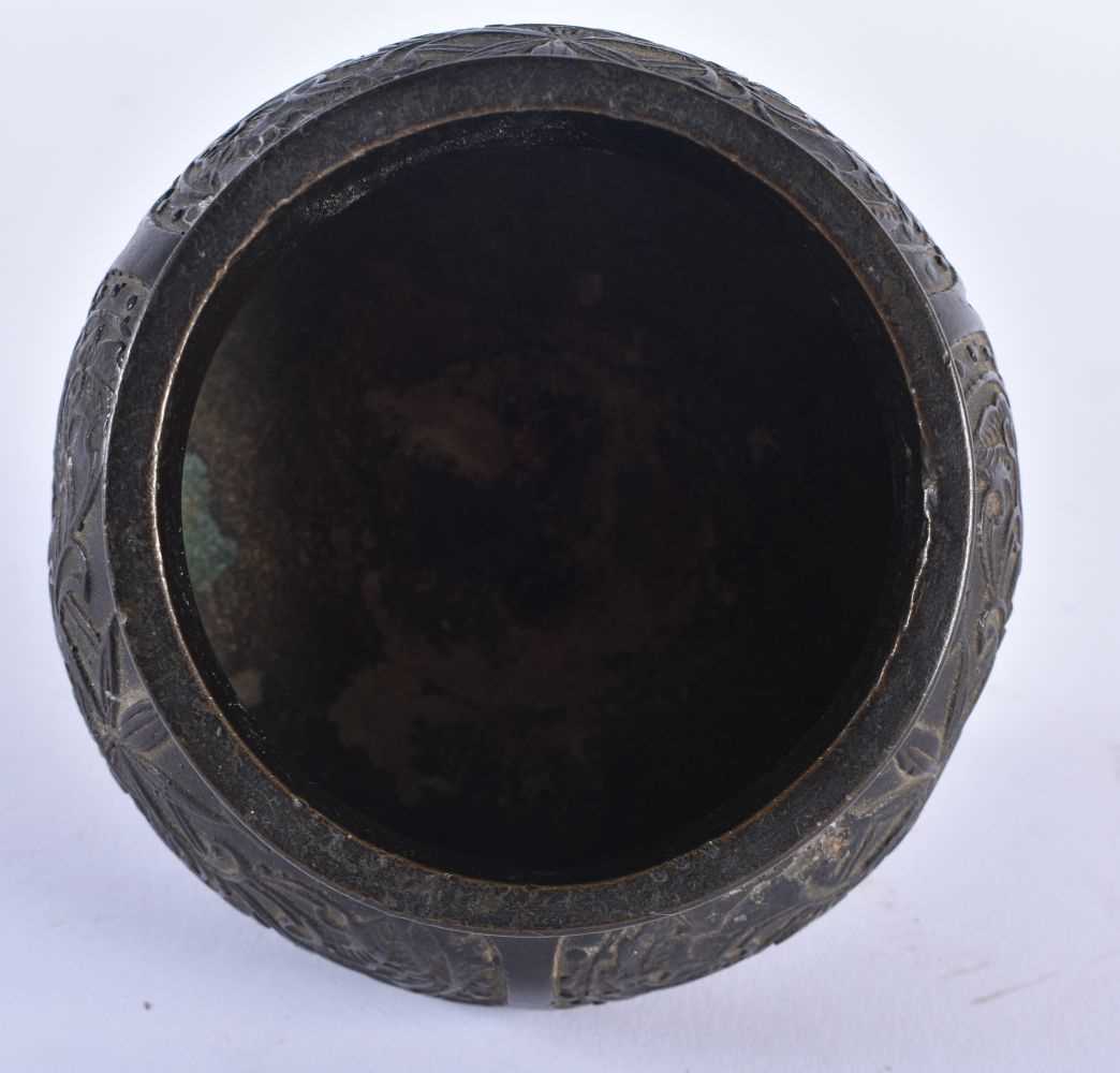 A 19TH CENTURY CHINESE BRONZE BULBOUS CENSER Qing. 11cm x 9 cm. - Image 3 of 4