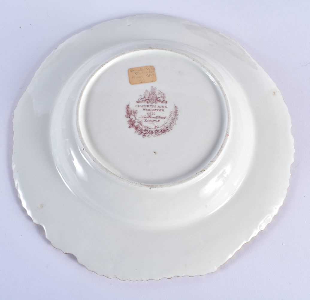 THREE EARLY 19TH CENTURY CHAMBERLAINS WORCESTER PORCELAIN PLATES together with two other - Image 8 of 51