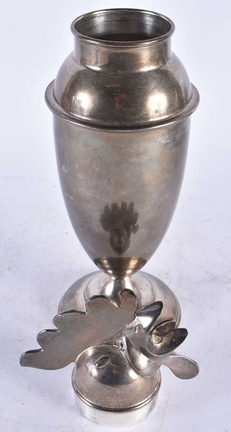 A HEN SILVER PLATED COCKTAIL SHAKER. 33 cm high. - Image 2 of 4