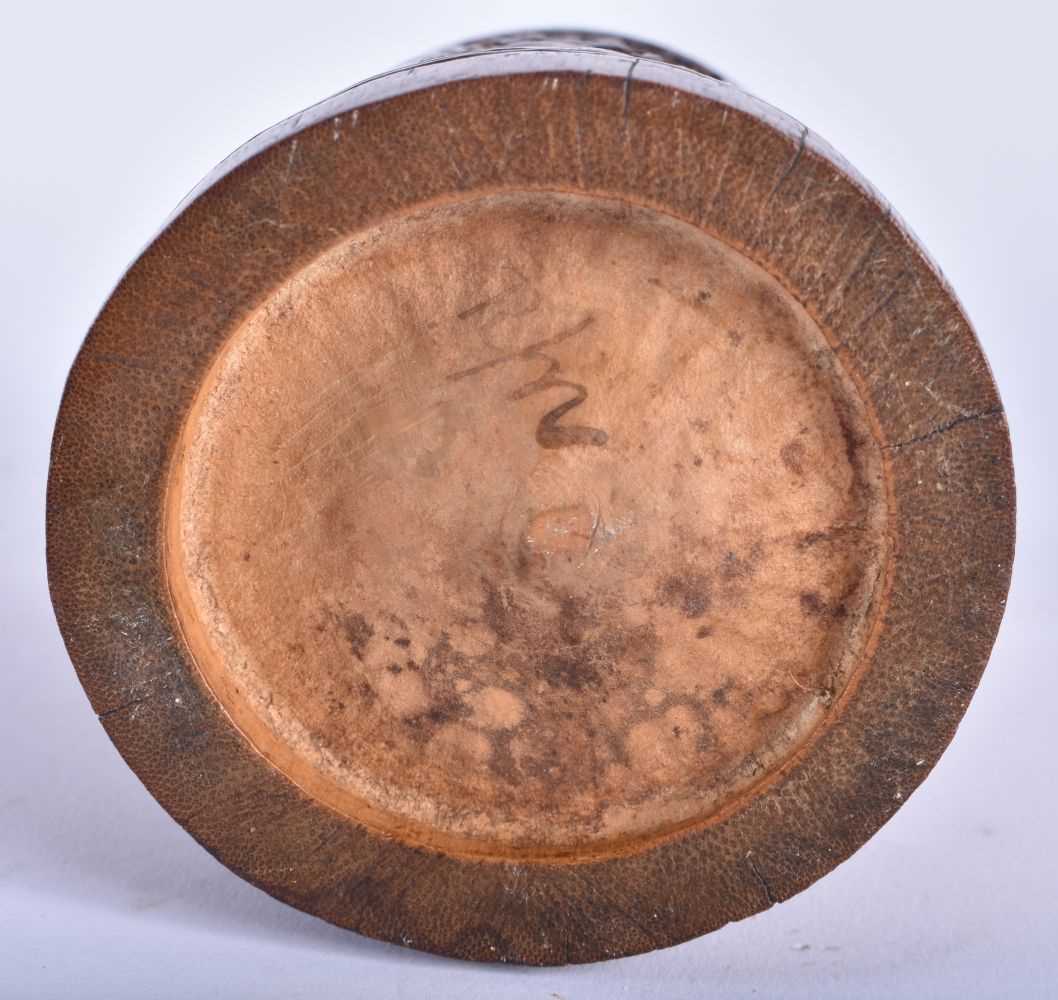 A 19TH CENTURY CHINESE CARVED BAMBOO BRUSH POT BITONG Qing. 12 cm x 7 cm. - Image 4 of 4