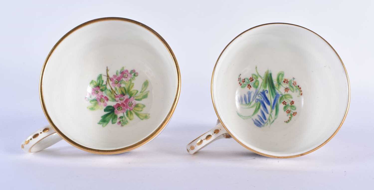 Mid 19th century Royal Worcester pair of rare pedestal cups and saucers painted with flowers in - Image 4 of 27