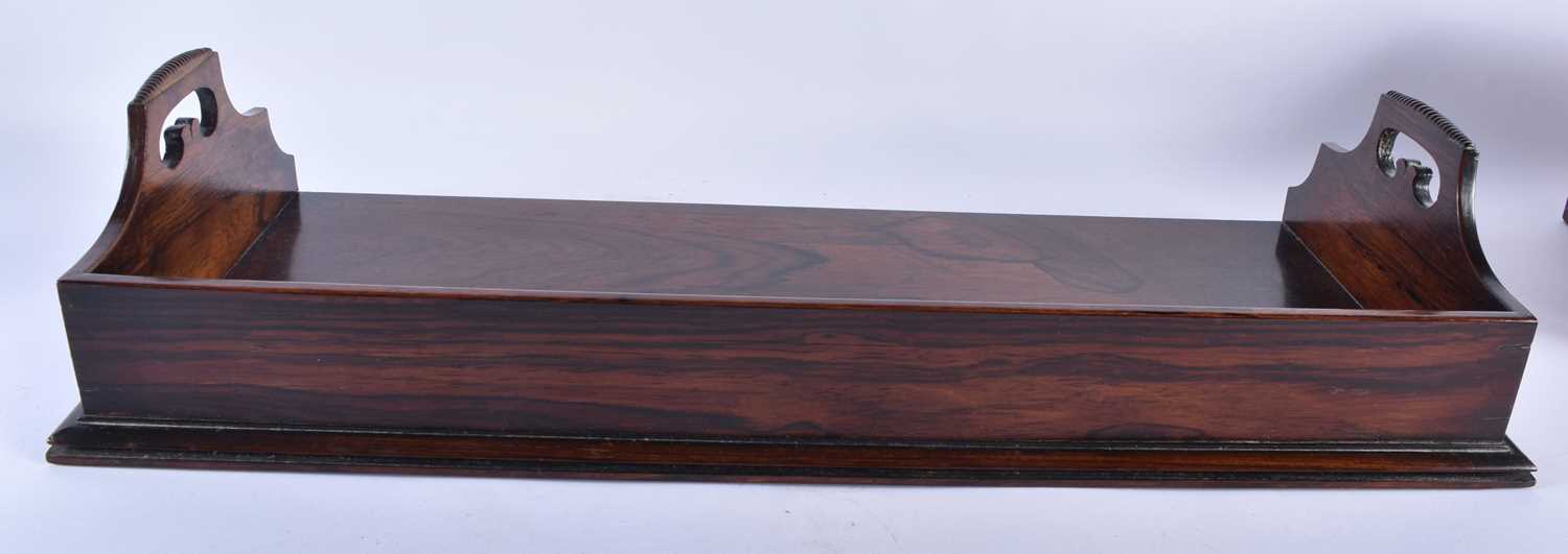 A LOVELY LARGE WILLIAM IV ROSEWOOD LIBRARY BOOK TROUGH of elegant form with ribbed handles. 60 cm - Image 5 of 5