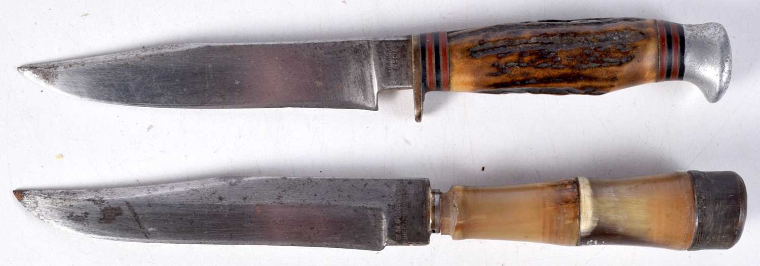 Two horn handled knives one by by Dickinson of Sheffield largest 23 cm (2). - Image 2 of 4