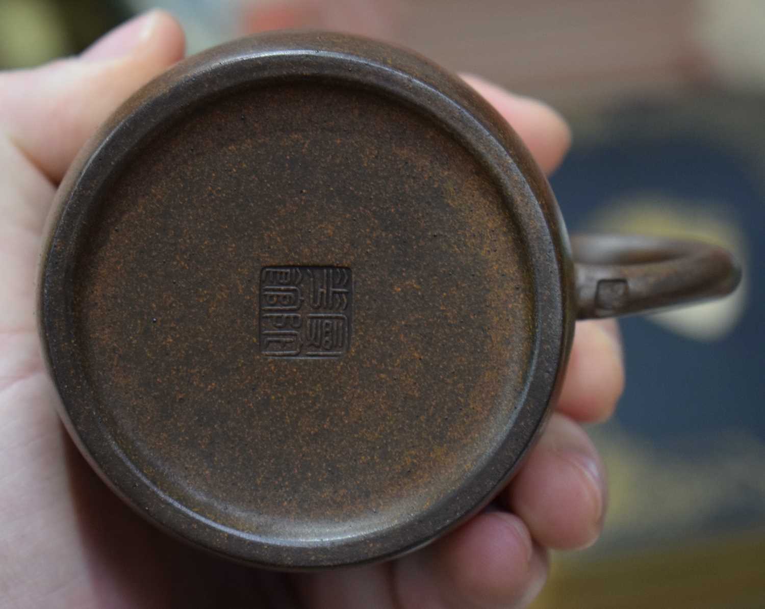 A Chinese porcelain blue and white Tea pot together with a Yixing Teapot 11cm (2). - Image 8 of 22