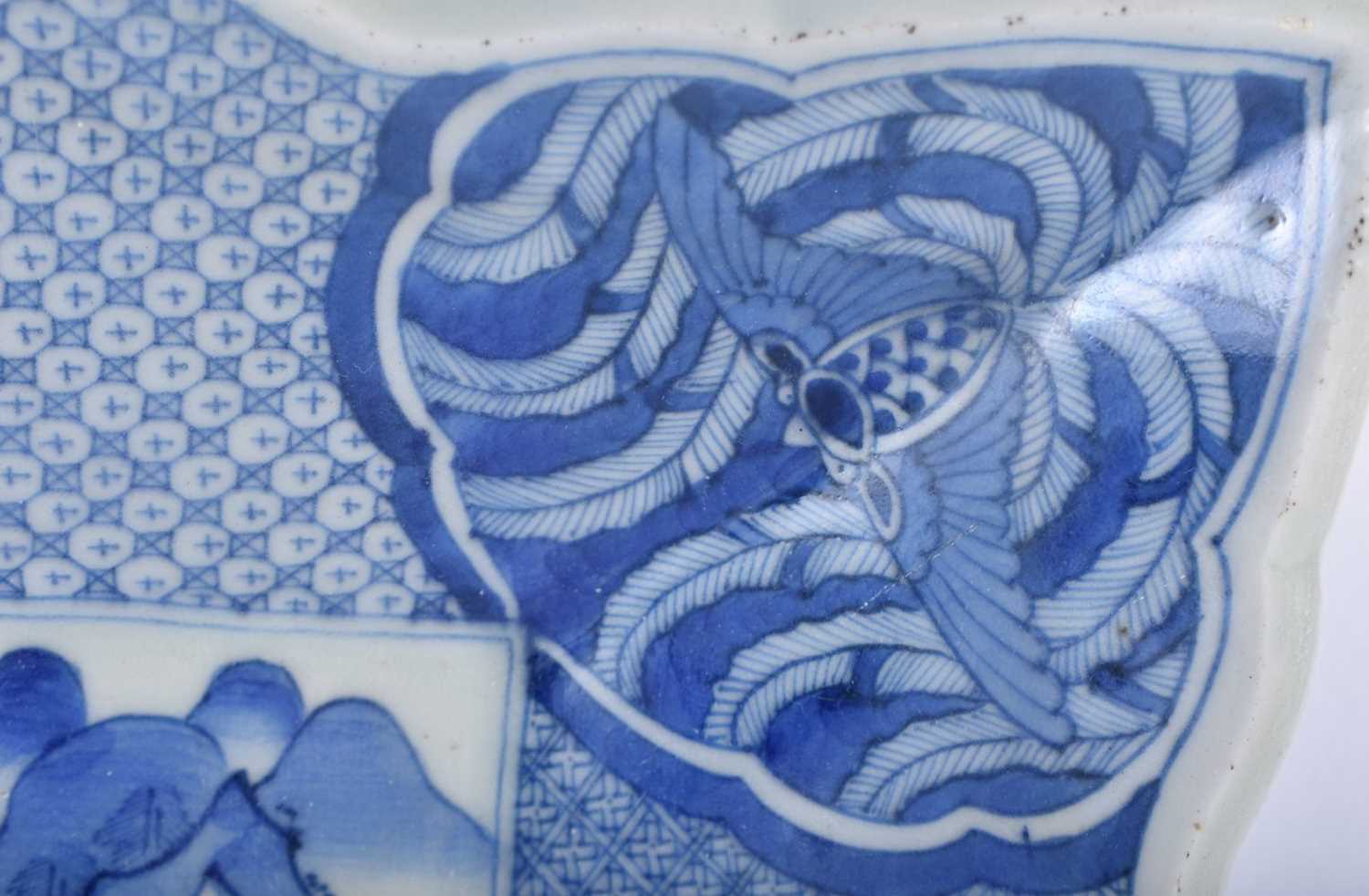 A VERY LARGE 19TH CENTURY JAPANESE MEIJI PERIOD BLUE AND WHITE RECTANGULAR TRAY painted with a house - Image 3 of 4