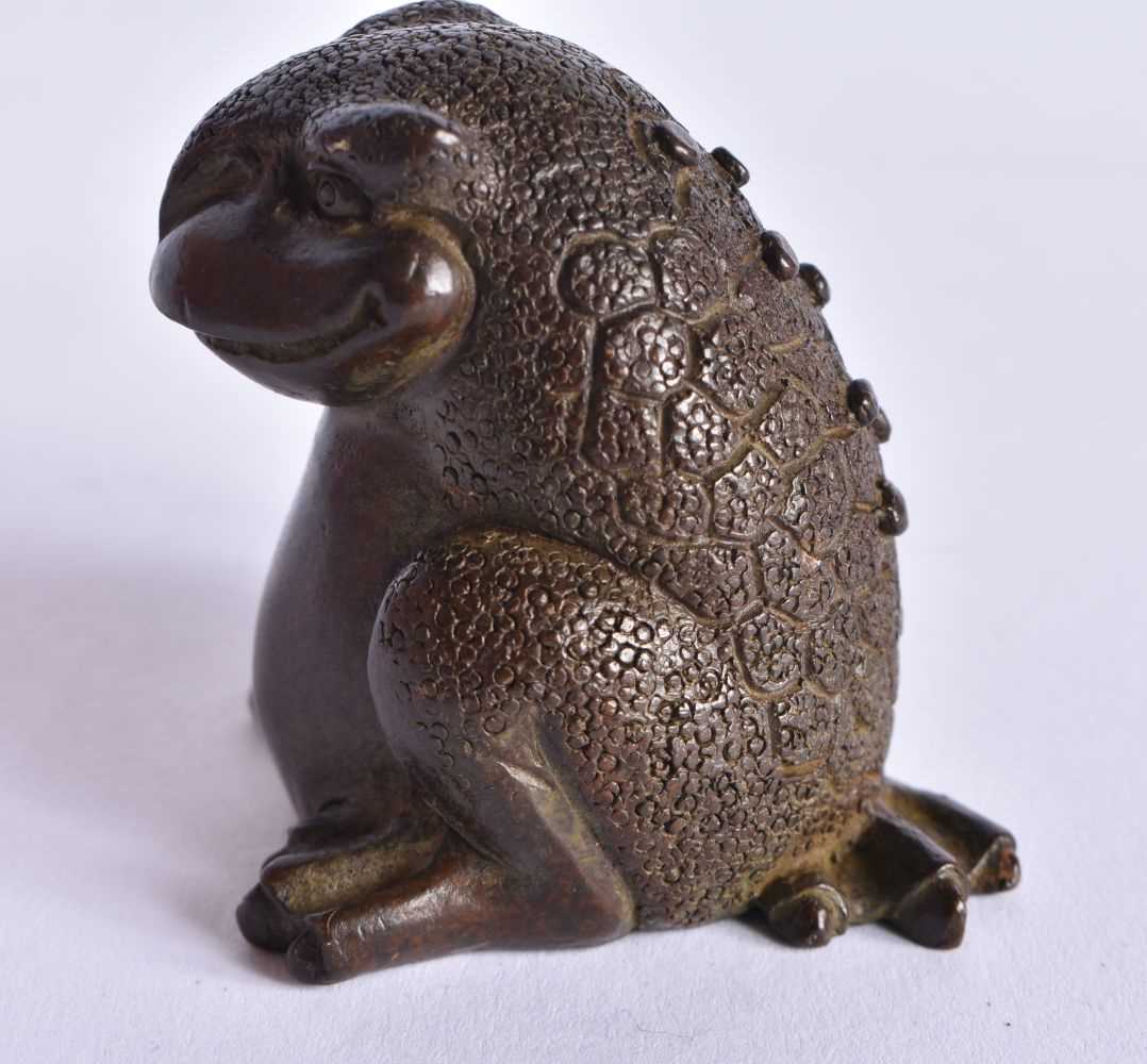 A JAPANESE BRONZE FROG OKIMONO. 356 grams. 5.5 cm x 5 cm. - Image 2 of 4