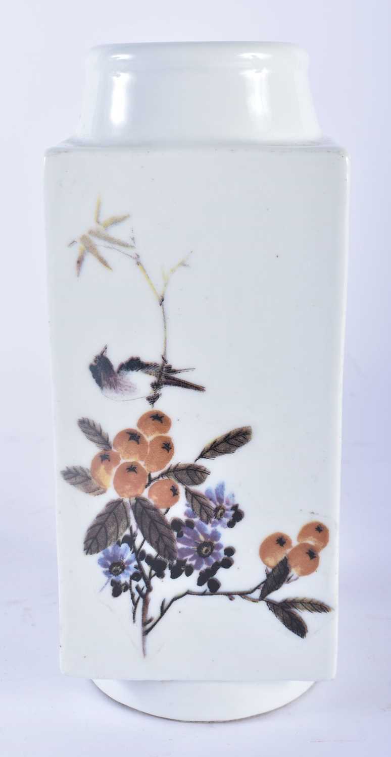 A CHINESE PORCELAIN KONG FORM VASE 20th Century. 22.5 cm high.