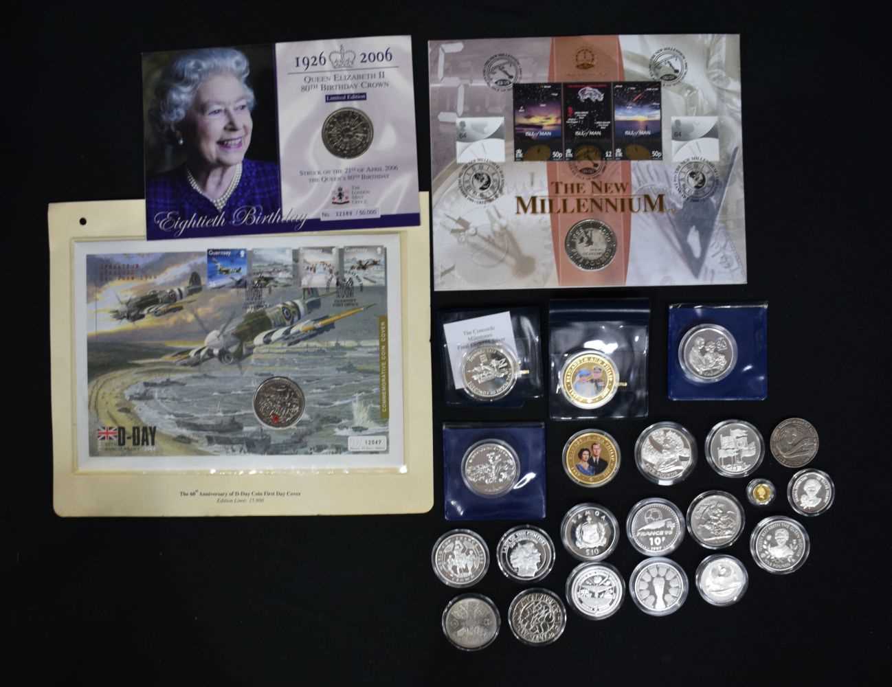 A collection of commemorative coins 8 x £5 - 2 x 1 Crown - 1 x 5 Crown - 1 x 20 Crown - 5 Shilling - Image 2 of 14
