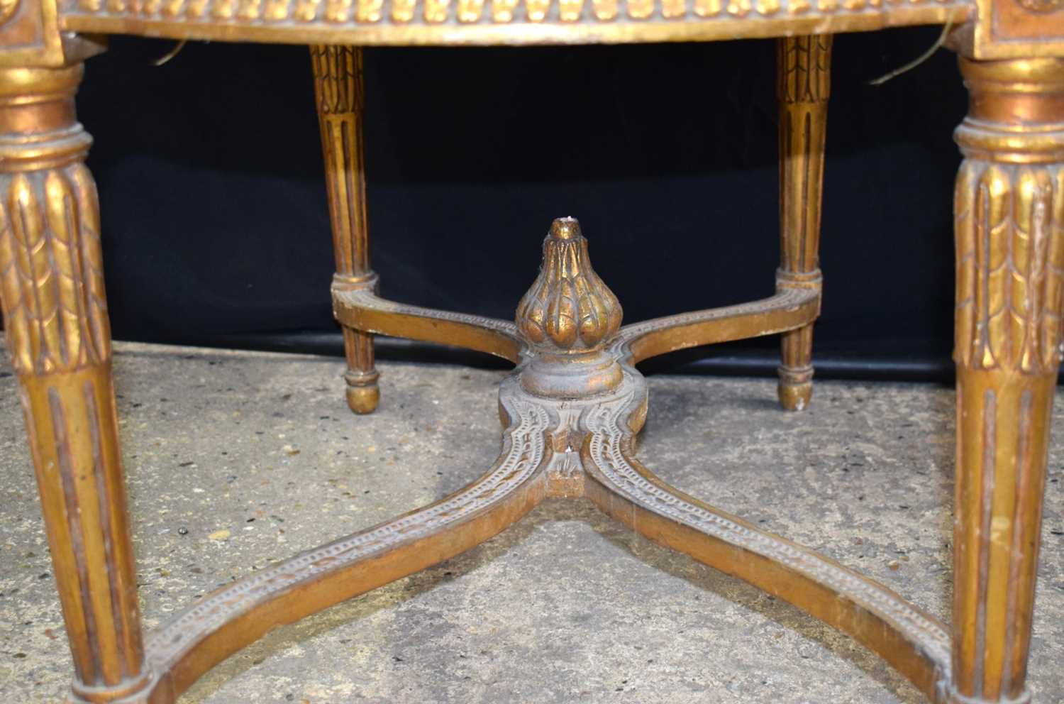 A gilt wood Union jack upholstered bench 60 x 93 x 52 cm - Image 5 of 8