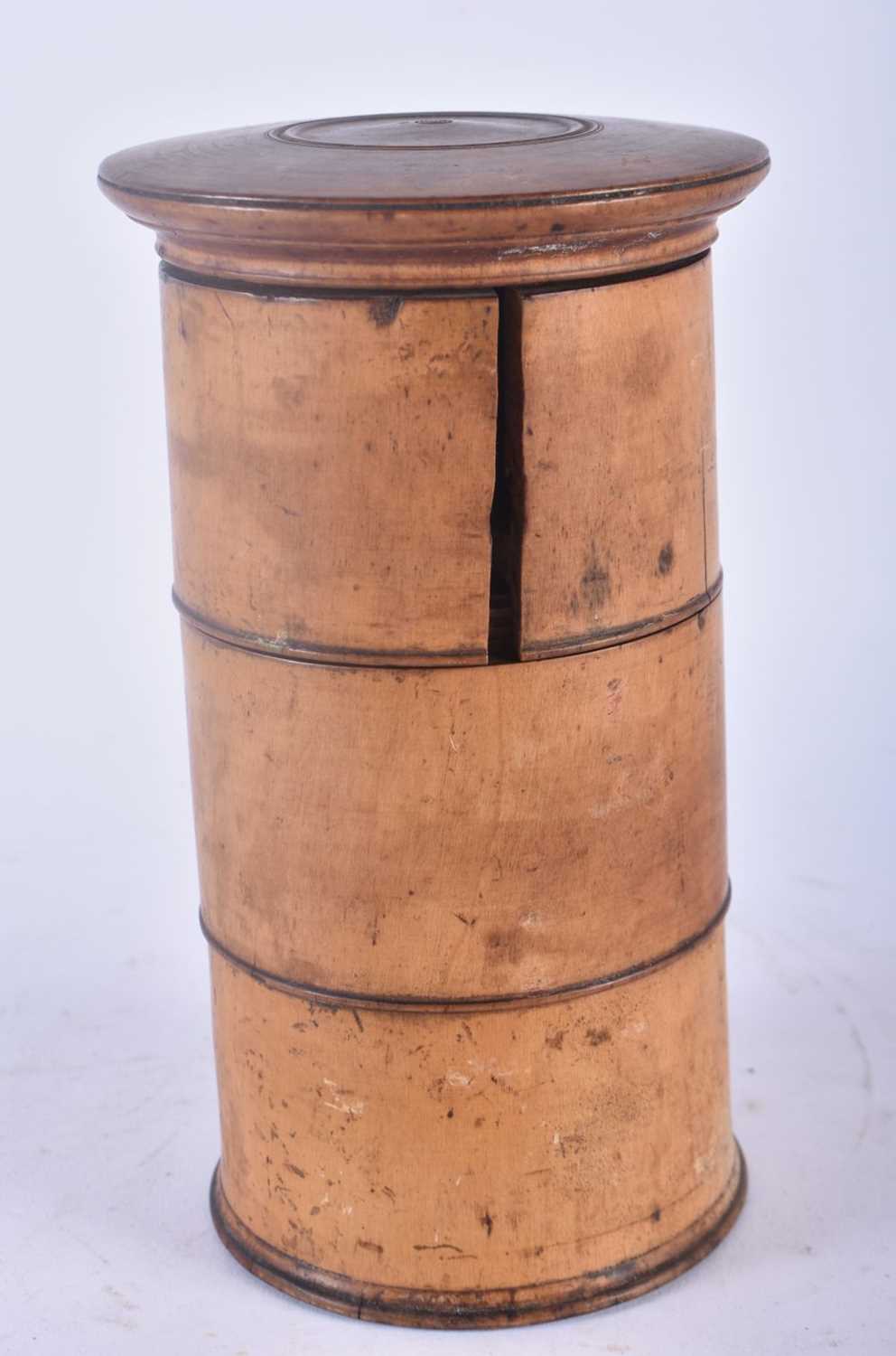AN ANTIQUE TREEN CARVED WOOD THREE TIER SPICE TOWER. 16 cm x 9 cm. - Image 3 of 4