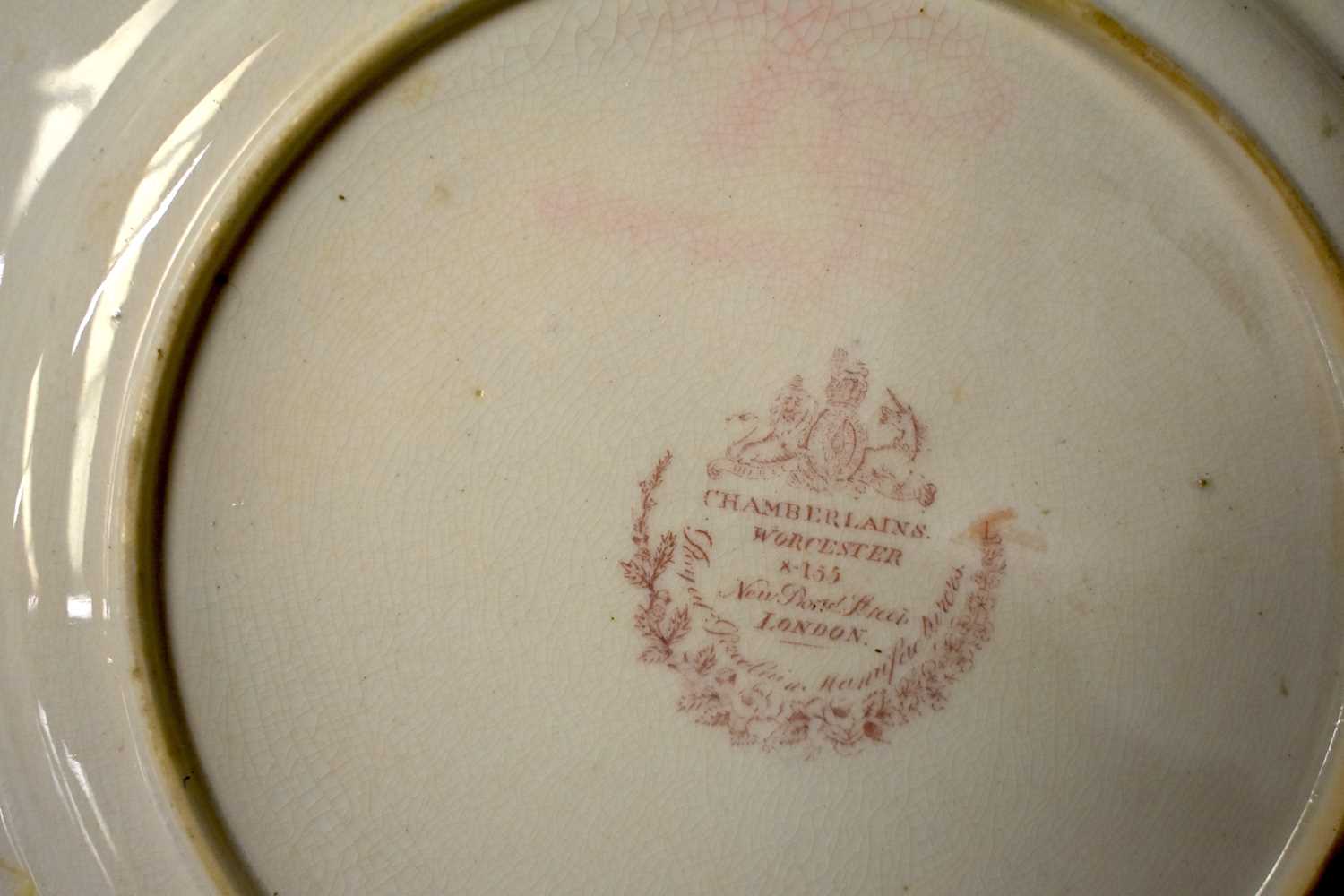 THREE EARLY 19TH CENTURY CHAMBERLAINS WORCESTER PORCELAIN PLATES together with two other - Image 38 of 51