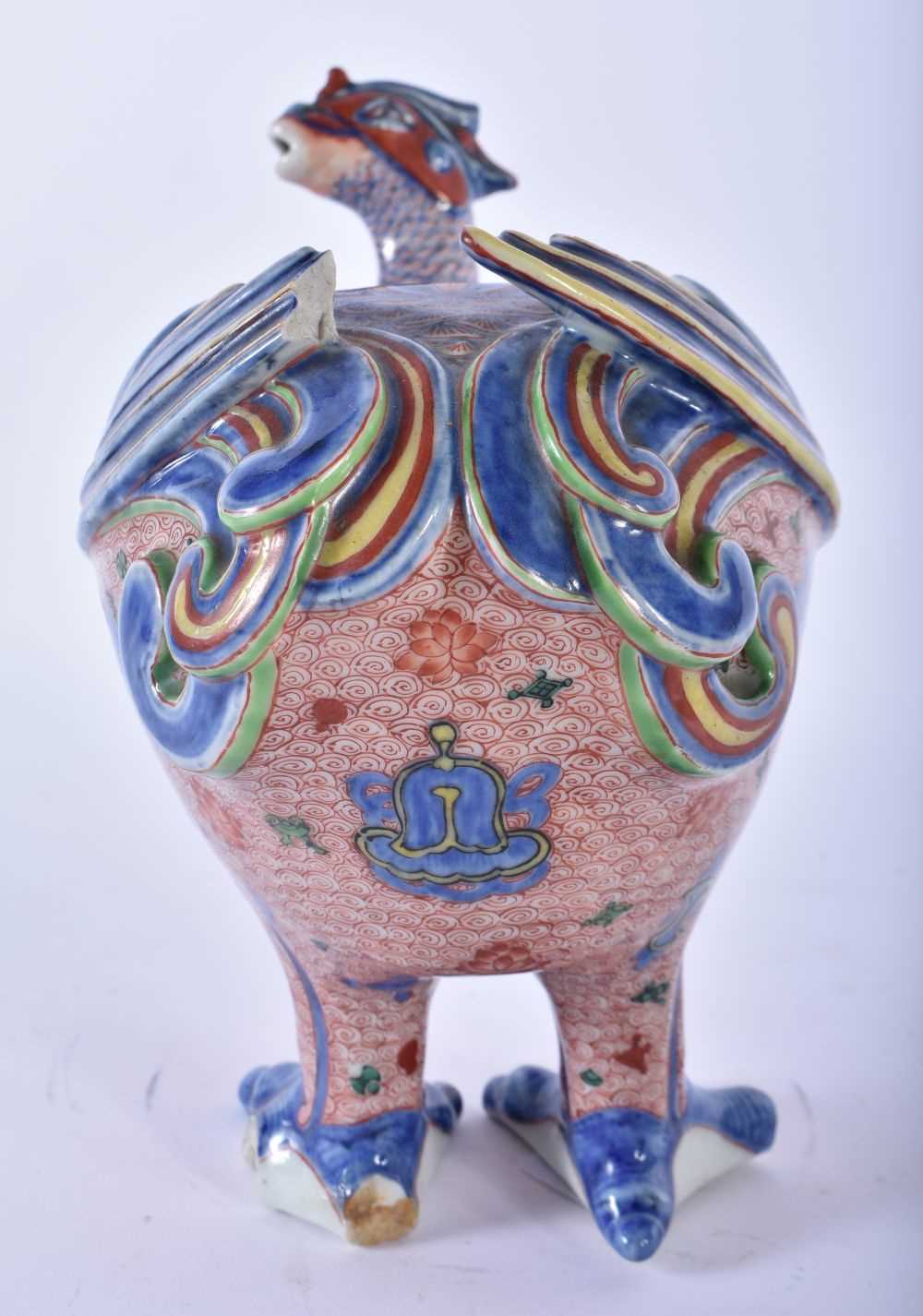 A VERY RARE 18TH CENTURY CHINESE PORCELAIN BIRD FORM CENSER modelled as a standing mythical bird - Image 4 of 6