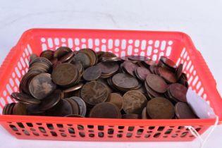 A collection of British coins (QTY)