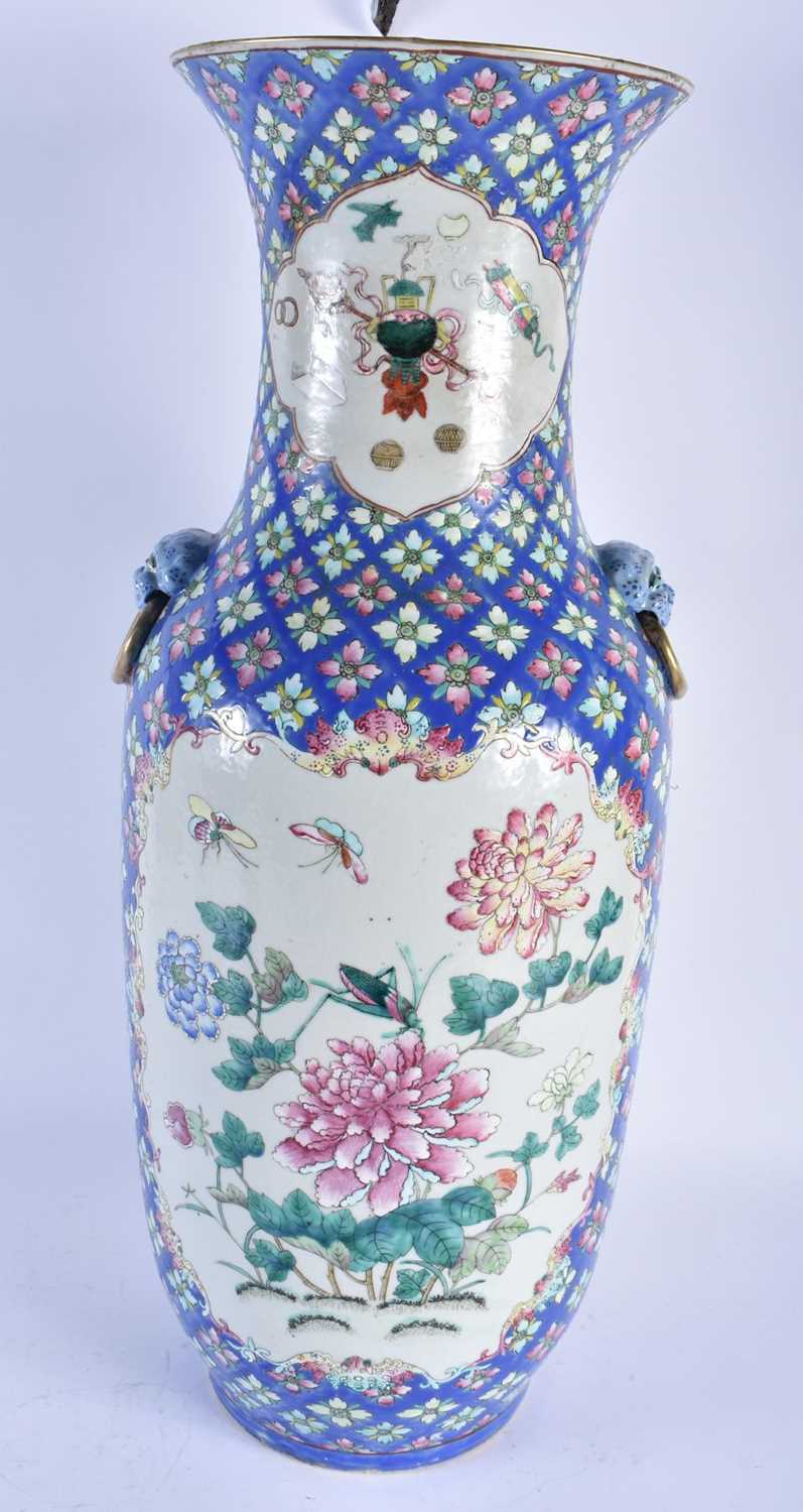 A LARGE 19TH CENTURY CHINESE FAMILLE ROSE PORCELAIN VASE Qing, painted with locusts and flowers. - Image 3 of 6