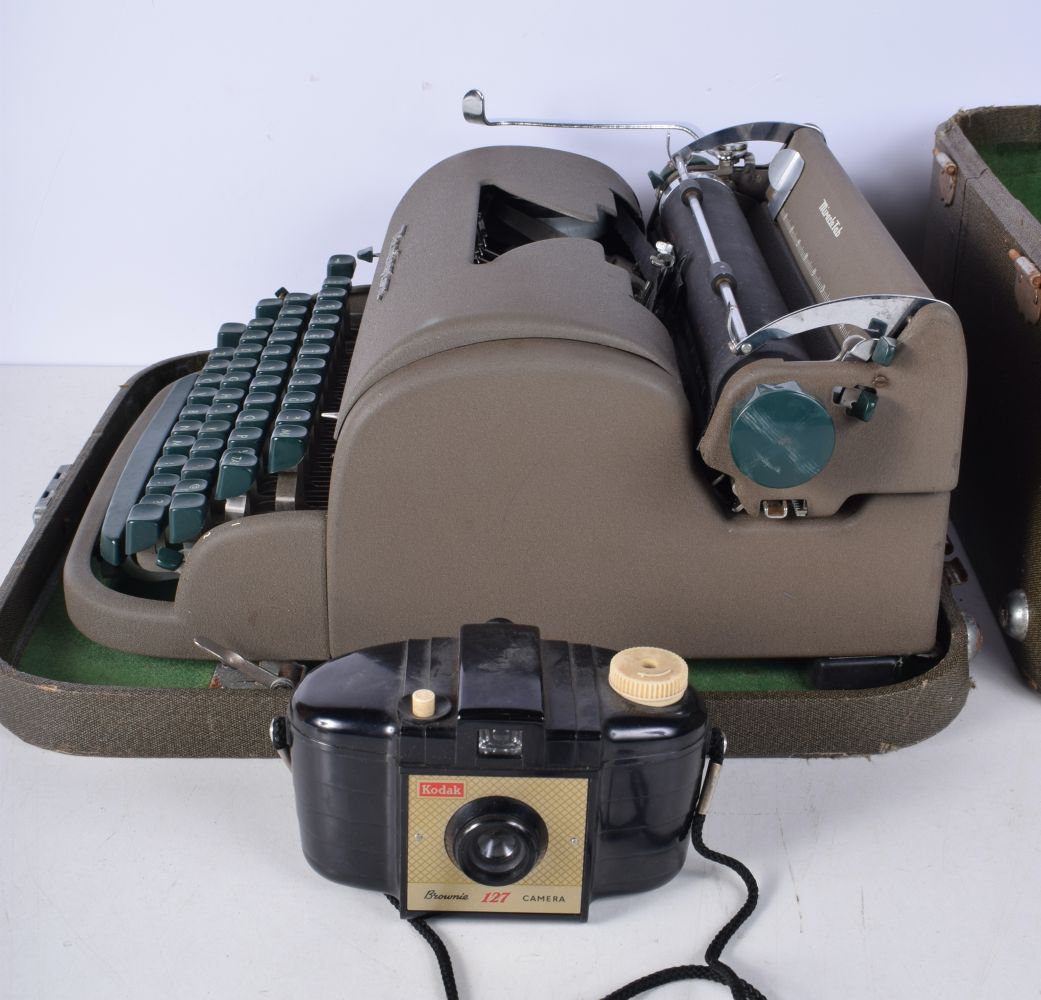 A cased Vintage Remington Miracle Tab Portable typewriter together with a Kodak Brownie 127 - Image 10 of 10