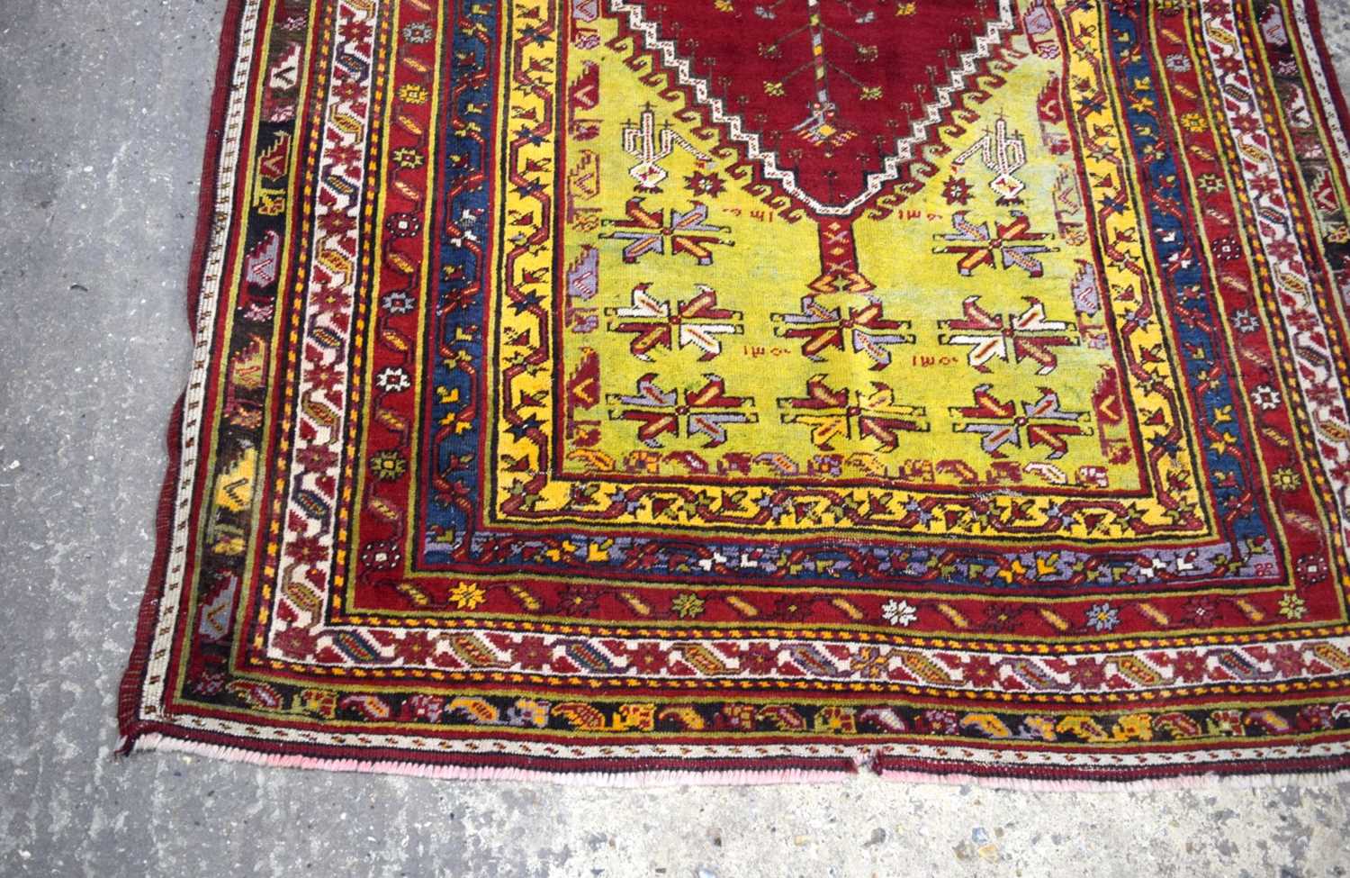 An Anatolian prayer rug 230 x 142 cm. - Image 4 of 20