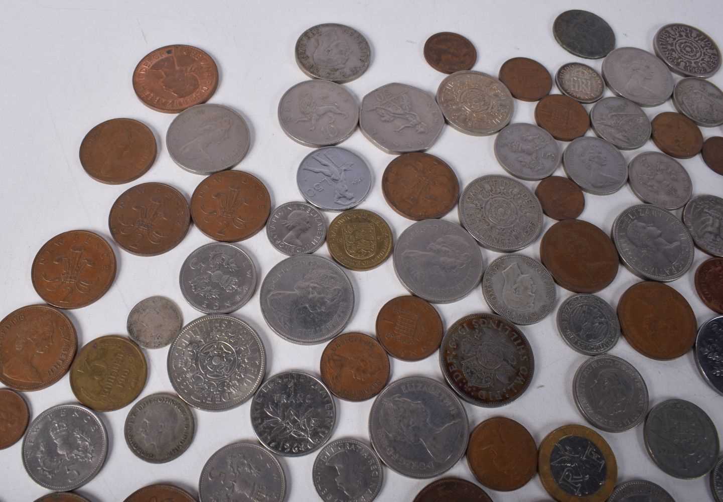 A collection of assorted coinage (Qty) - Image 3 of 8