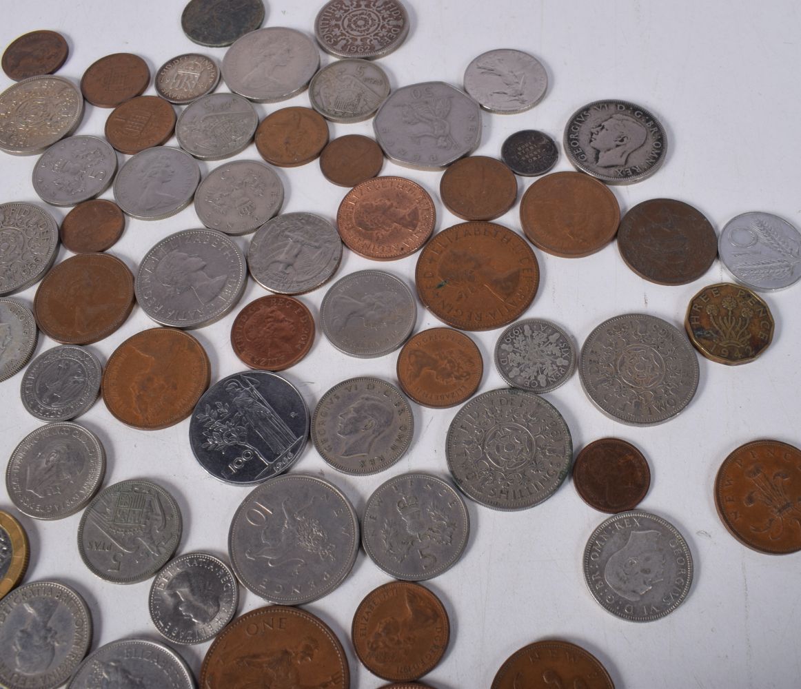 A collection of assorted coinage (Qty) - Image 7 of 8