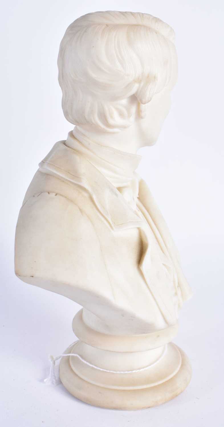 A 19TH CENTURY KERR & BINNS WORCESTER PARIAN WARE BUST OF A MALE. 22 cm x 12 cm. - Image 4 of 7