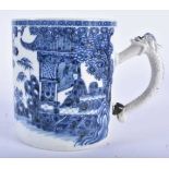 AN 18TH CENTURY CHINESE EXPORT BLUE AND WHITE PORCELAIN TANKARD Qianlong. 16 cm x 14 cm.