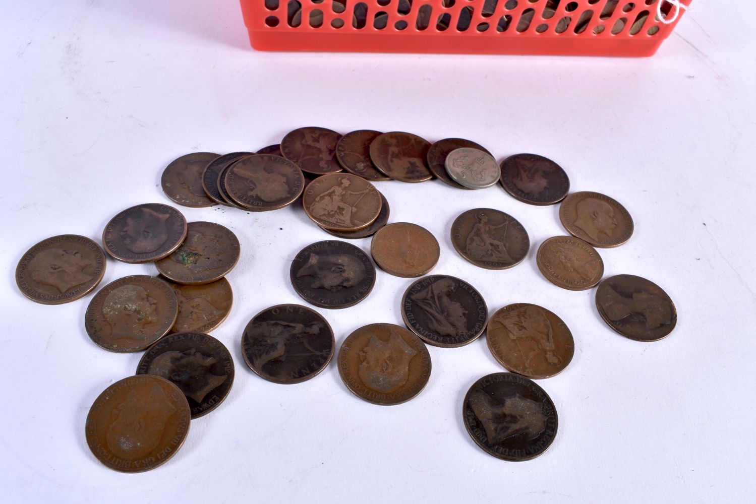 A collection of British coins (QTY) - Image 2 of 3