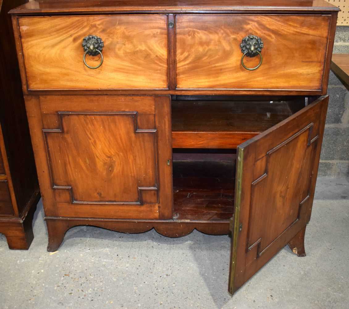 A Georgian Mahogany Secretaire glazed bookcase 230 x 115 x 55 cm. - Image 6 of 16