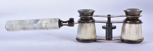 A PAIR OF MOTHER OF PEARL OPERA GLASSES. 18cm wide extended.