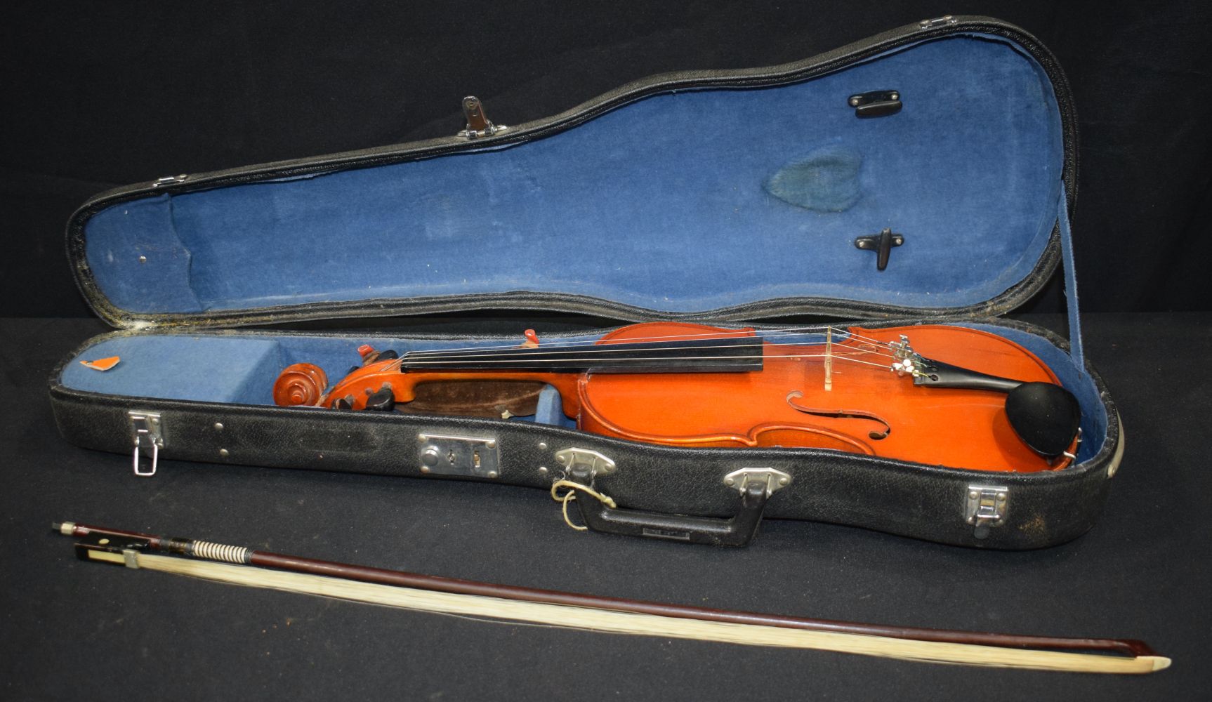 A collection of cased Violins including A Stradivarius copy (3). - Image 11 of 14