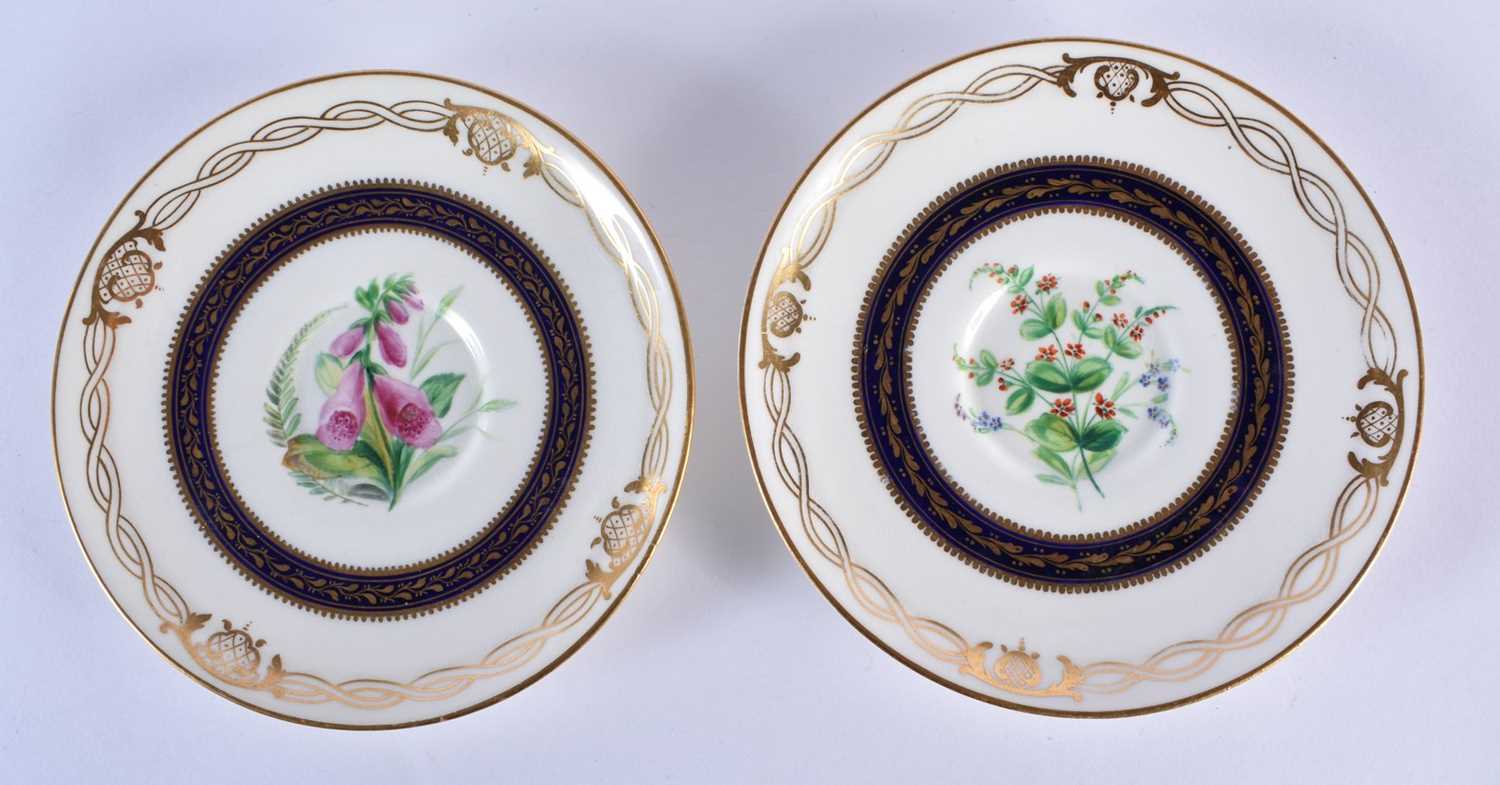 Mid 19th century Royal Worcester pair of rare pedestal cups and saucers painted with flowers in - Image 7 of 27