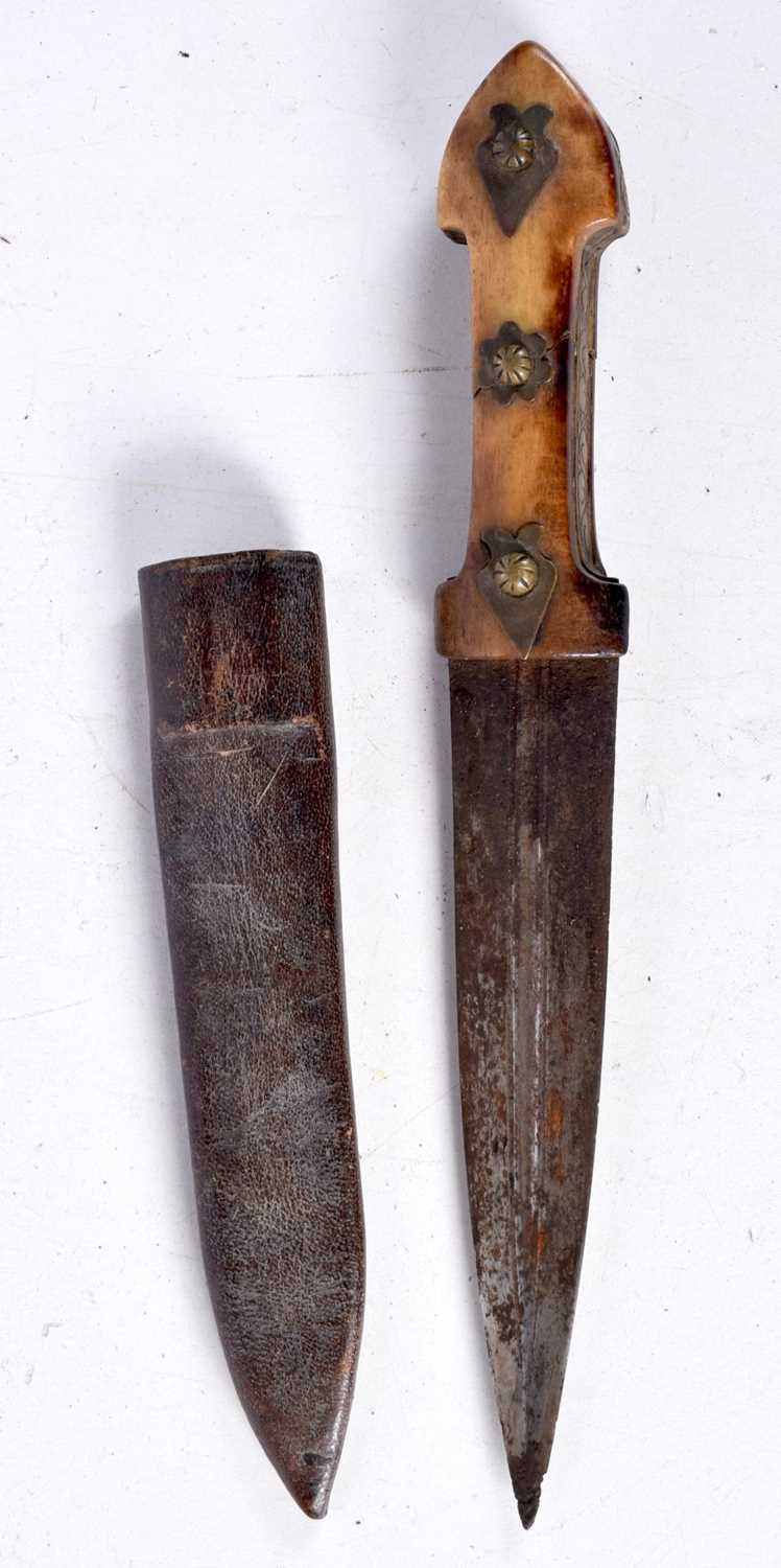A Caucasian bone handled Kindjal Dagger with leather sheath 28 cm. - Image 2 of 21