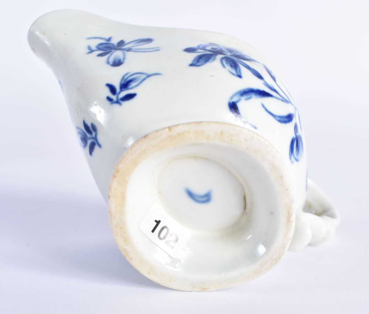 AN 18TH CENTURY WORCESTER BLUE AND WHITE PORCELAIN CREAMBOAT together with three early 19th - Image 5 of 9