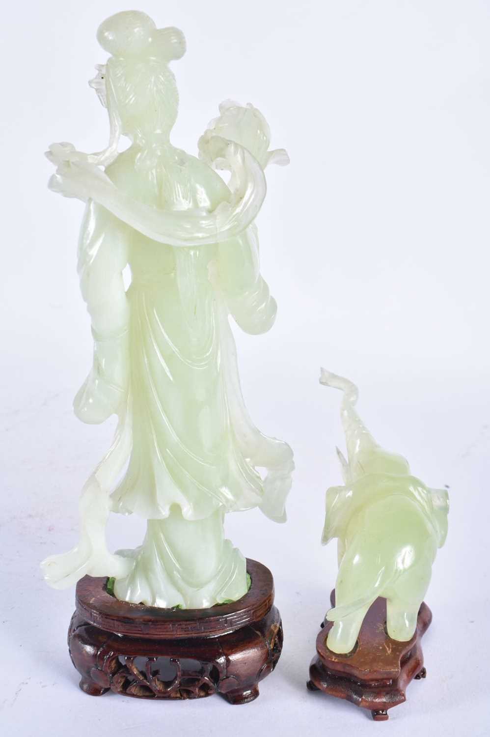 AN EARLY 20TH CENTURY CHINESE CARVED JADE FIGURE OF AN IMMORTAL Late Qing/Republic, together with - Image 5 of 6