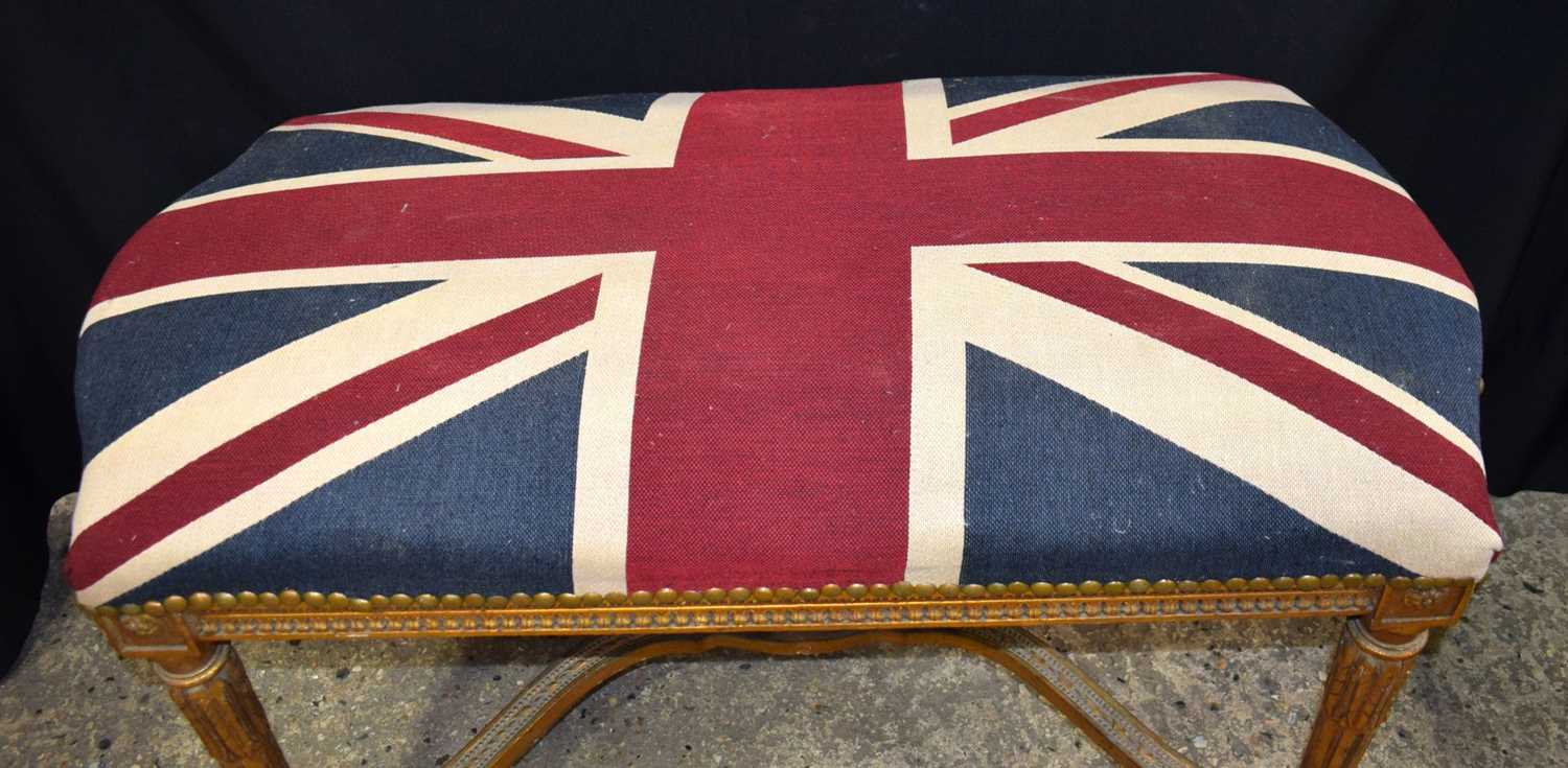 A gilt wood Union jack upholstered bench 60 x 93 x 52 cm - Image 3 of 8