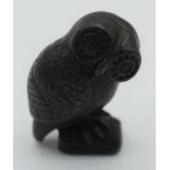 A SMALL ART DECO CONTINENTAL BRONZE OWL. 99 grams. 4 cm x 3 cm.