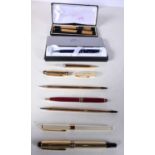 A Mixed Lot of Pens (qty)