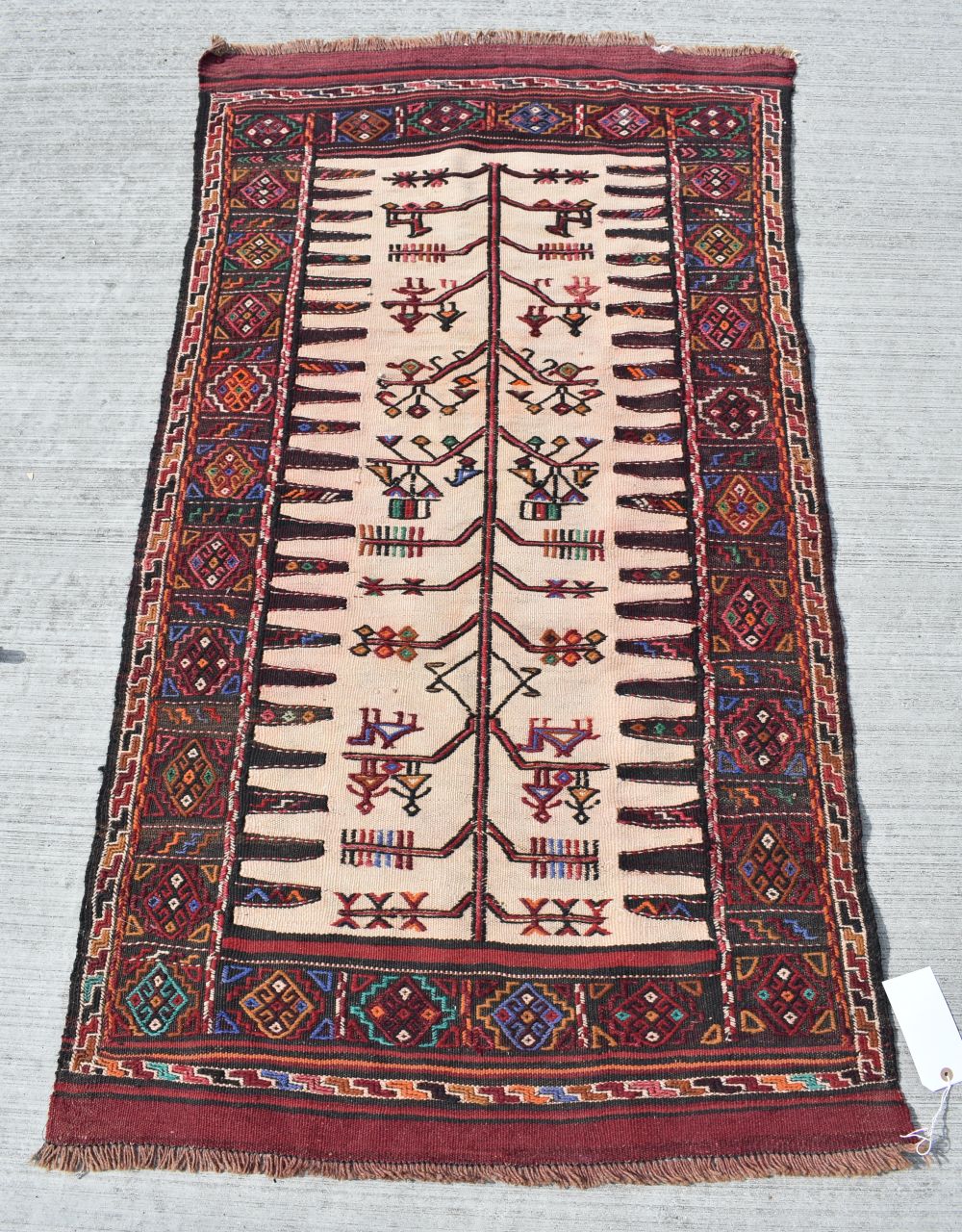 An Iranian Kalim rug together with a French Tapestry 161 x 88 cm (2) - Image 17 of 22