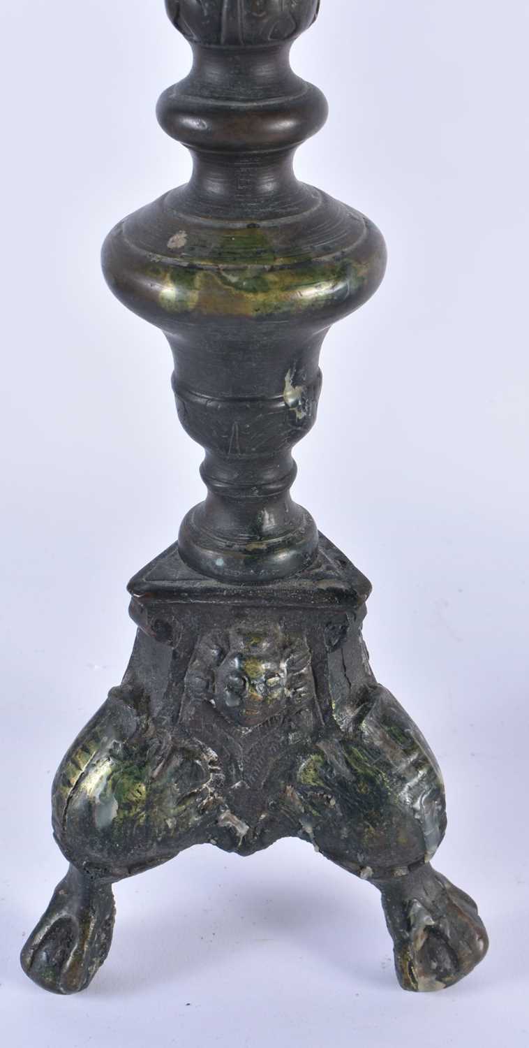 A LARGE PAIR OF 18TH CENTURY DUTCH BRONZE PRICKET CANDLESTICKS. 48 cm high. - Image 6 of 7