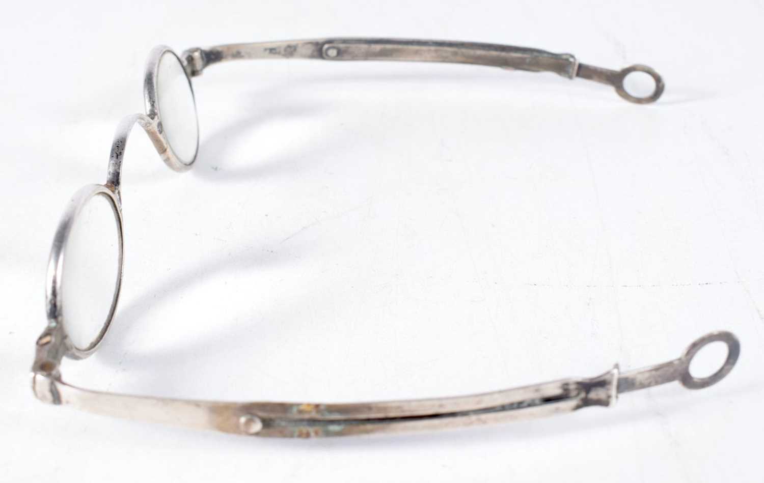 A Pair of Georgian Silver Framed Wig Spectacles with Extending Arms. Hallmarked Birmingham. 12.1cm - Image 2 of 4