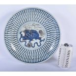 AN EARLY 20TH CENTURY CHINESE BLUE AND WHITE PORCELAIN DISH Late Qing/Republic, painted with