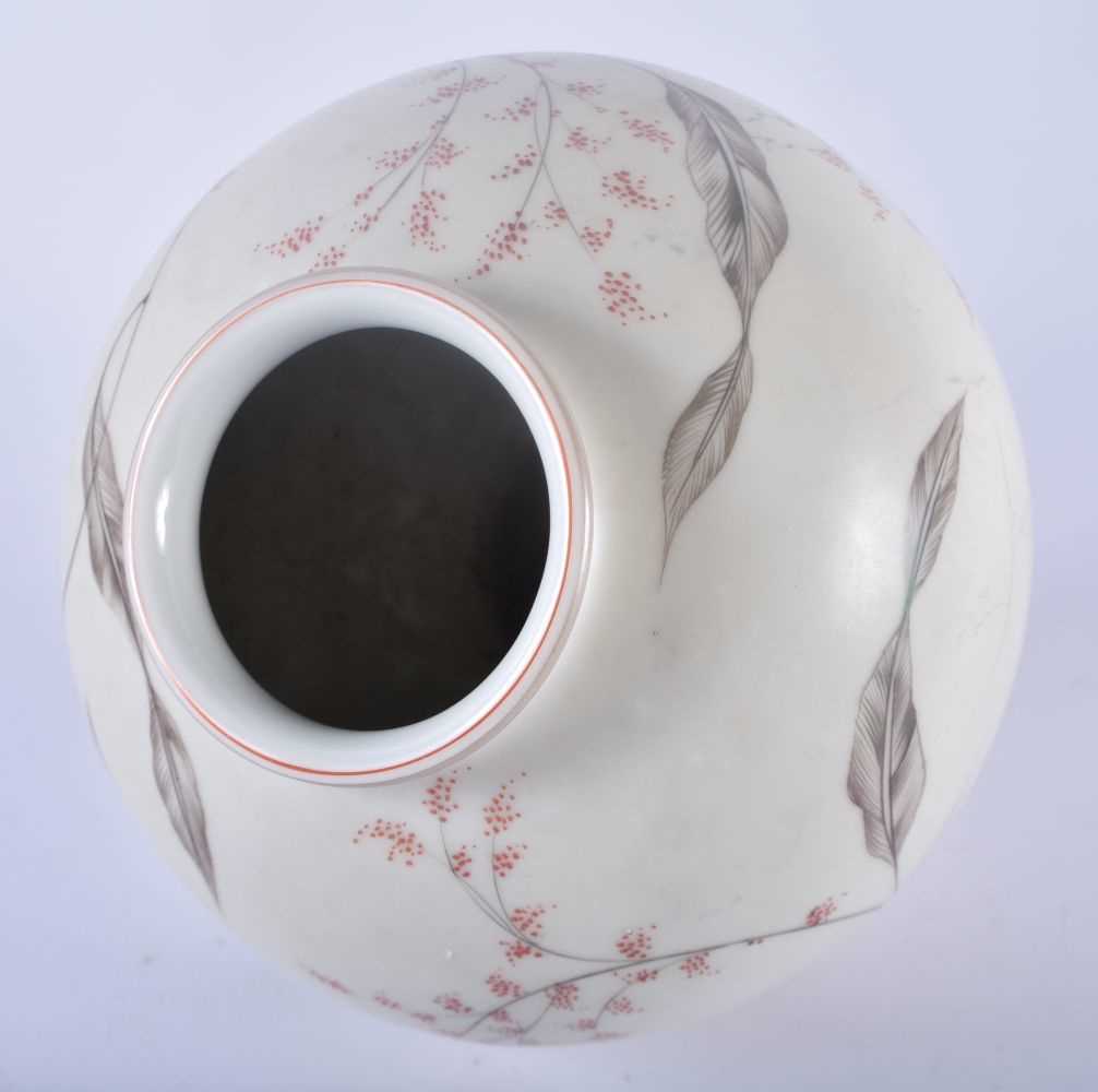 A ROSENTHAL PORCELAIN VASE painted with silver lustre foliage and sprays. 16 cm x 14 cm. - Image 3 of 4