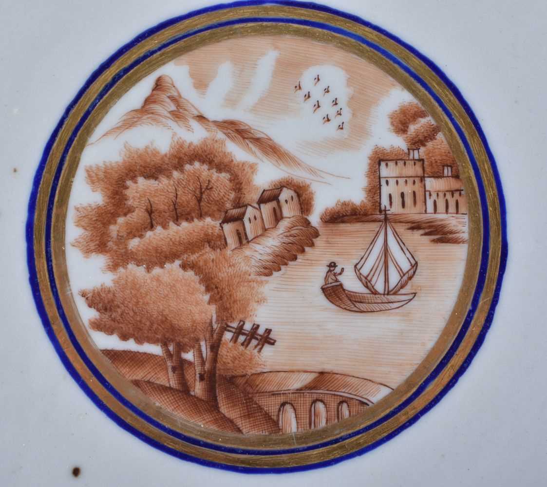 AN 18TH CENTURY CHINESE EXPORT PORCELAIN PLATE Qianlong, painted with a boat on a river. 24 cm - Image 2 of 4